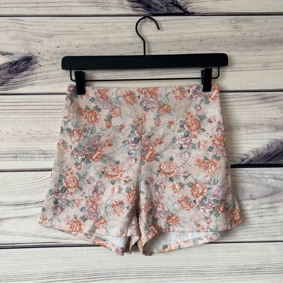 Urban Renewal Urban Outfitters Vintage Recycled Beige Floral Shorts - Picture 1 of 6